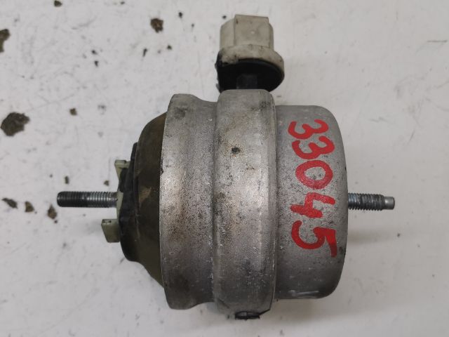 bontott AUDI A4 B7 Motor Tartó Bak Bal