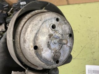 bontott AUDI A4 B7 Motor Tartó Bak (Fém)