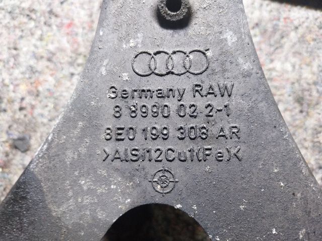 bontott AUDI A4 B7 Motor Tartó Bak (Fém)