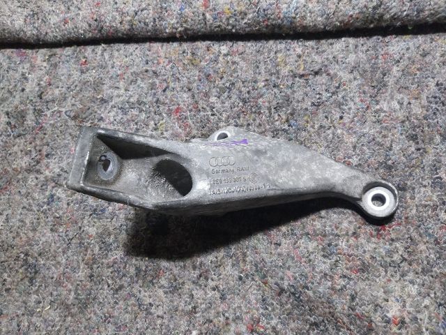 bontott AUDI A4 B7 Motor Tartó Bak (Fém)