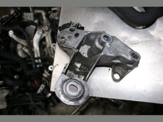 bontott AUDI A4 B7 Motor Tartó Bak (Fém)