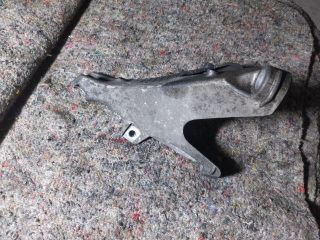 bontott AUDI A4 B7 Motor Tartó Bak (Fém)