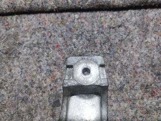 bontott AUDI A4 B7 Motor Tartó Bak (Fém)