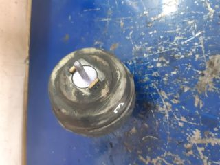 bontott AUDI A4 B7 Motor Tartó Bak Jobb