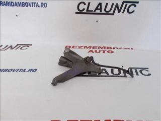 bontott AUDI A4 B7 Motor Tartó Bak Jobb