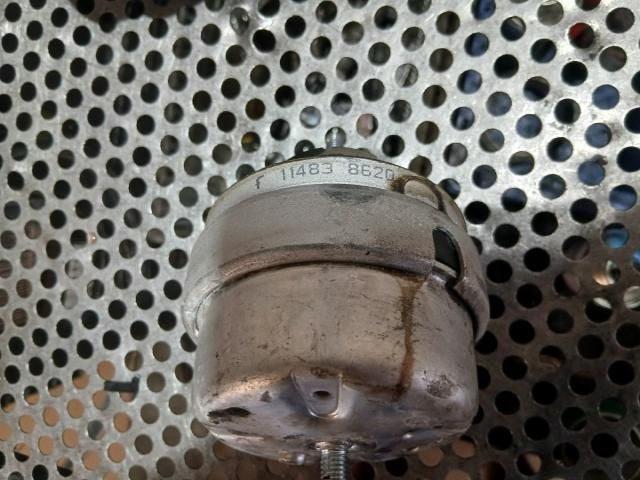 bontott AUDI A4 B7 Motor Tartó Bak (Pozíciófüggetlen)