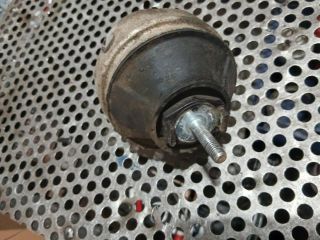 bontott AUDI A4 B7 Motor Tartó Bak (Pozíciófüggetlen)