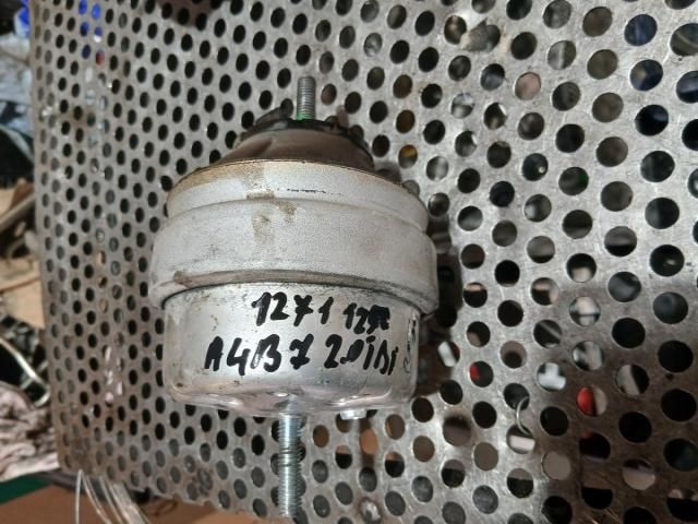 bontott AUDI A4 B7 Motor Tartó Bak (Pozíciófüggetlen)