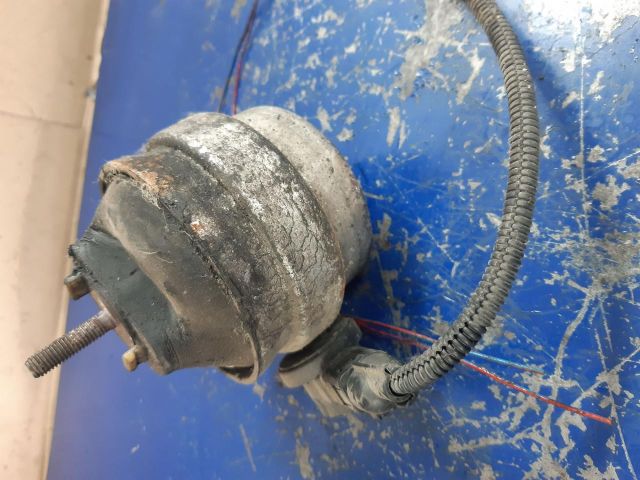 bontott AUDI A4 B7 Motor Tartó Bak (Pozíciófüggetlen)