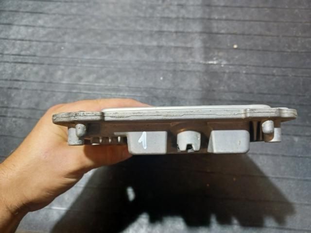 bontott AUDI A4 B7 Motorvezérlő