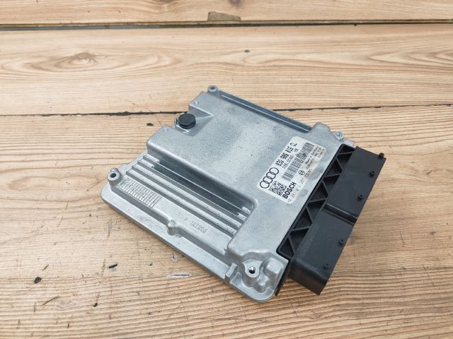 bontott AUDI A4 B7 Motorvezérlő