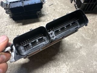 bontott AUDI A4 B7 Motorvezérlő