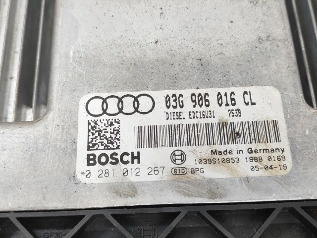 bontott AUDI A4 B7 Motorvezérlő