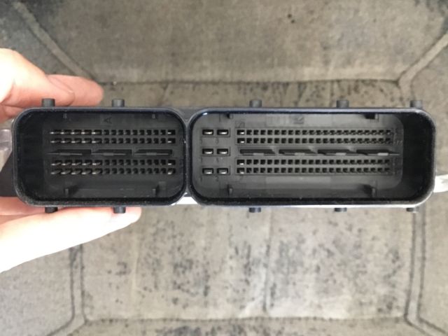 bontott AUDI A4 B7 Motorvezérlő