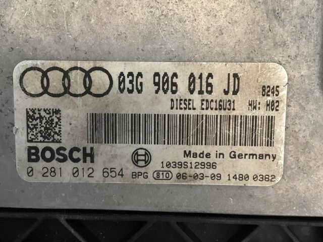 bontott AUDI A4 B7 Motorvezérlő