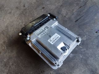 bontott AUDI A4 B7 Motorvezérlő