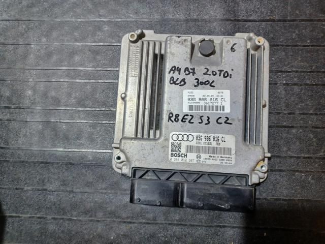 bontott AUDI A4 B7 Motorvezérlő