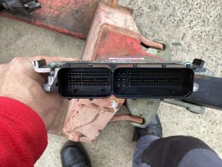 bontott AUDI A4 B7 Motorvezérlő