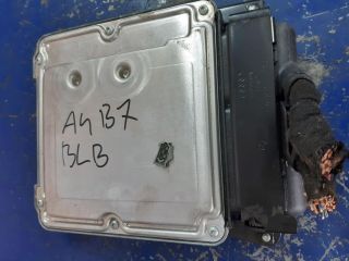 bontott AUDI A4 B7 Motorvezérlő