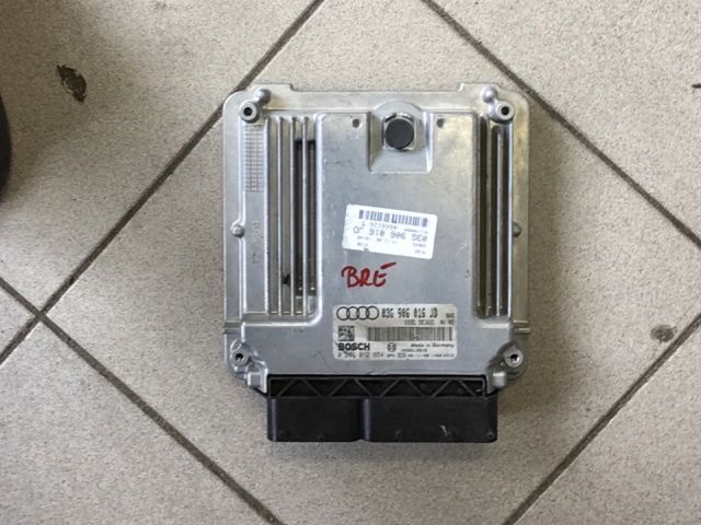 bontott AUDI A4 B7 Motorvezérlő