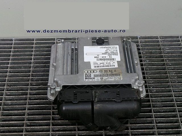 bontott AUDI A4 B7 Motorvezérlő
