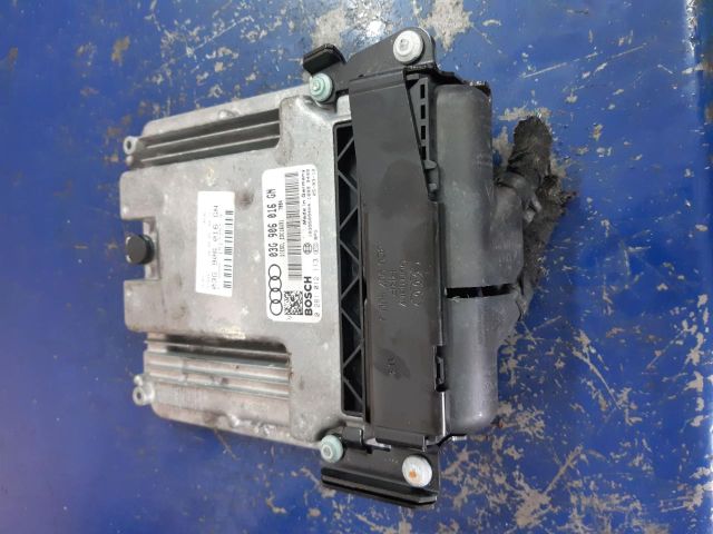 bontott AUDI A4 B7 Motorvezérlő