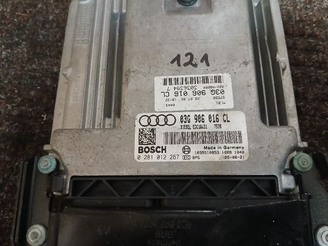 bontott AUDI A4 B7 Motorvezérlő