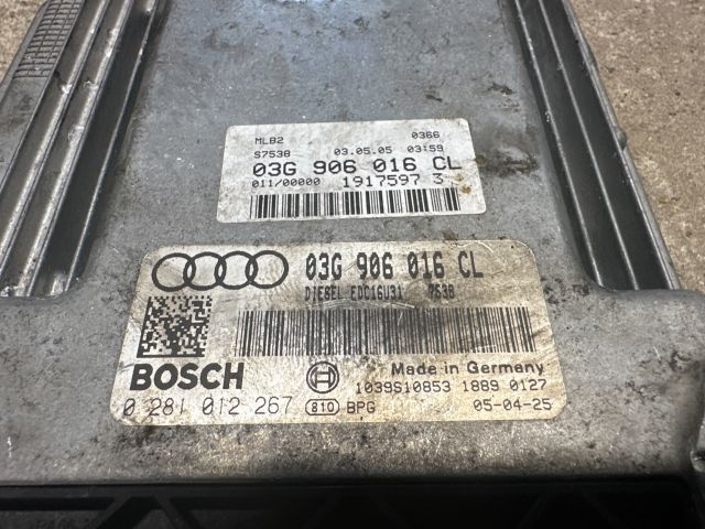 bontott AUDI A4 B7 Motorvezérlő