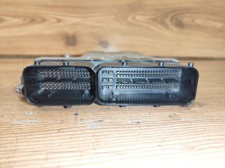 bontott AUDI A4 B7 Motorvezérlő