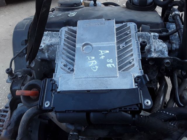 bontott AUDI A4 B7 Nagynyomású Szivattyú