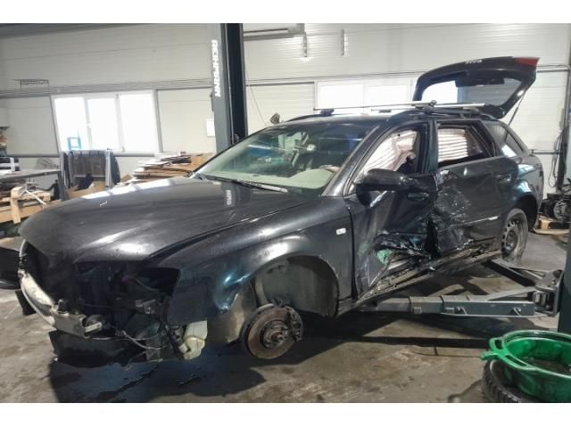 bontott AUDI A4 B7 Nívópálca