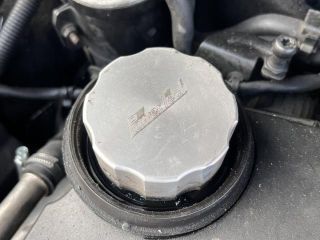 bontott AUDI A4 B7 Olajbeöntő Sapka