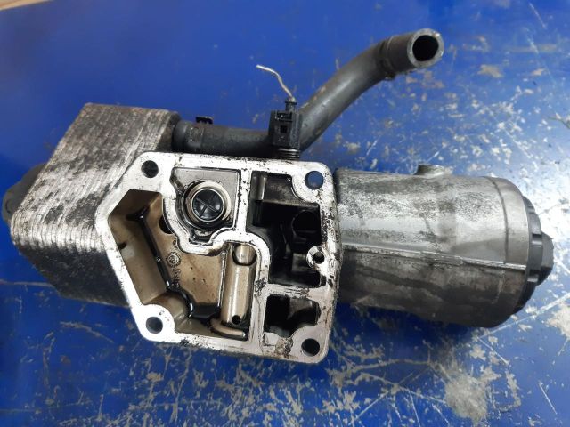 bontott AUDI A4 B7 Olajszűrő Ház