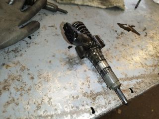 bontott AUDI A4 B7 Porlasztó (1 db)