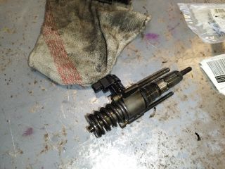 bontott AUDI A4 B7 Porlasztó (1 db)