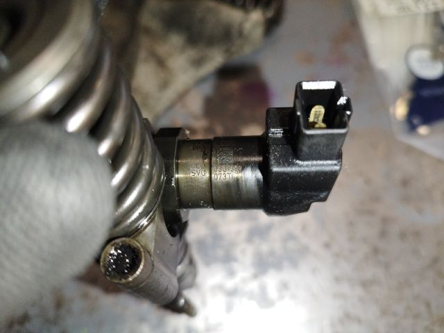 bontott AUDI A4 B7 Porlasztó (1 db)