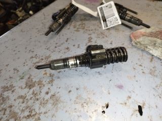 bontott AUDI A4 B7 Porlasztó (1 db)