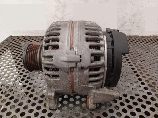 bontott AUDI A4 B7 Generátor