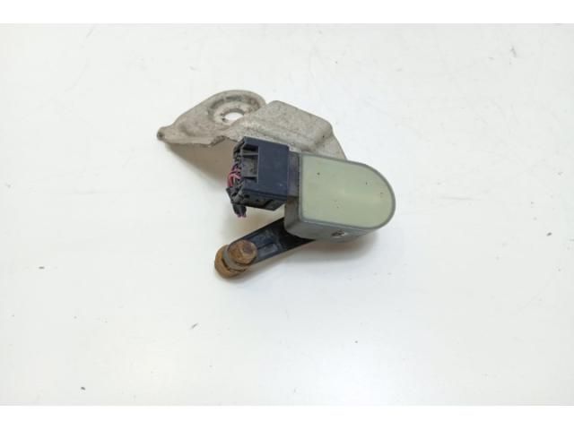 bontott AUDI A4 B7 Jeladó (Magában)