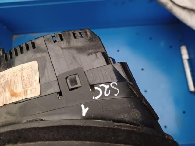 bontott AUDI A4 B7 Kilométeróra