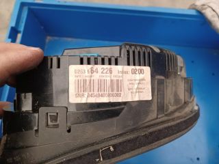 bontott AUDI A4 B7 Kilométeróra