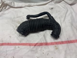 bontott AUDI A4 B7 Szívó Cső