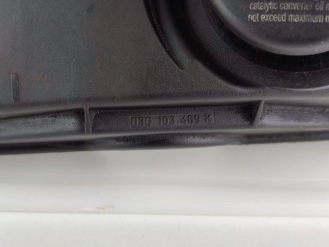 bontott AUDI A4 B7 Szelepfedél