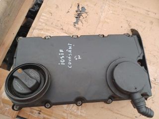 bontott AUDI A4 B7 Szelepfedél