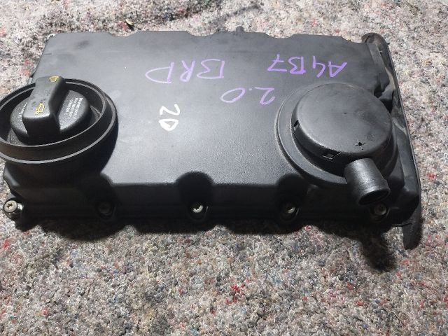 bontott AUDI A4 B7 Szelepfedél