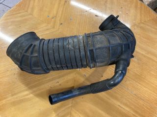 bontott AUDI A4 B7 Szívó Cső