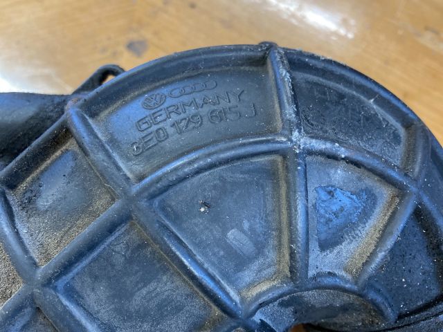 bontott AUDI A4 B7 Szívó Cső