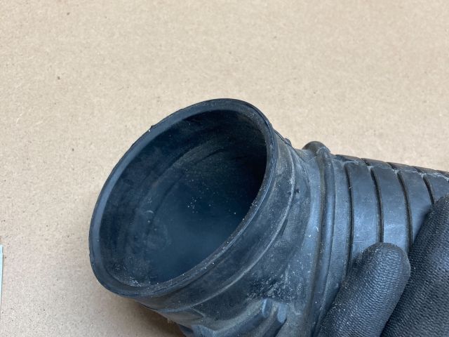 bontott AUDI A4 B7 Szívó Cső