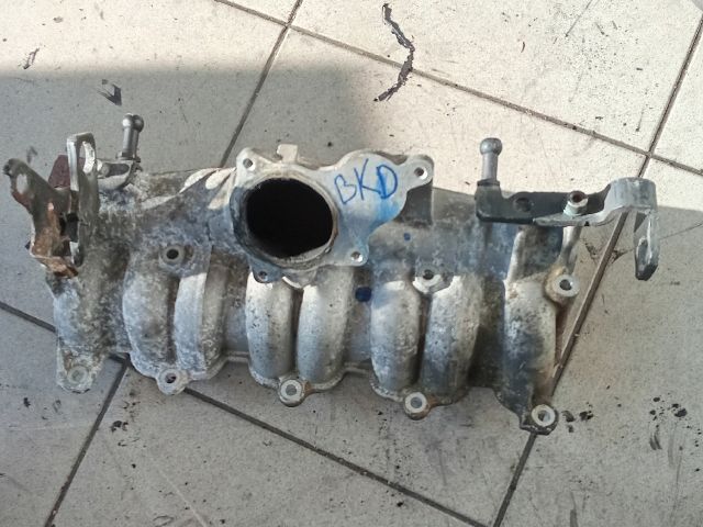 bontott AUDI A4 B7 Szívósor