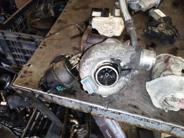 bontott AUDI A4 B7 Turbó